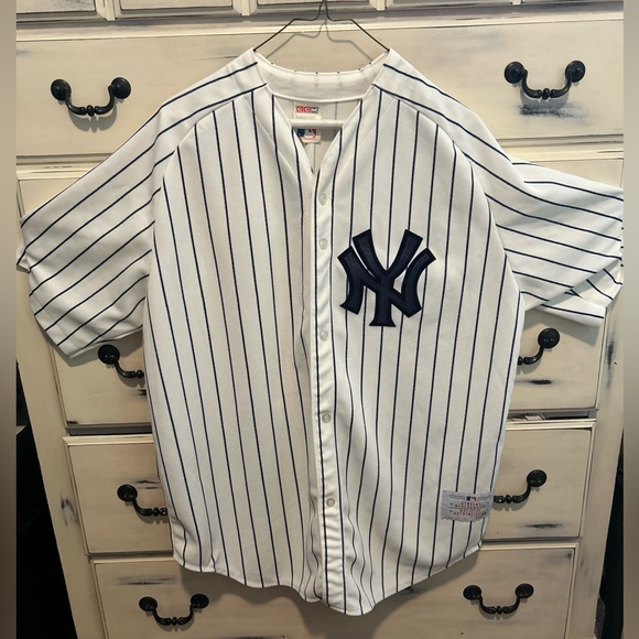 Vintage New York Yankees Baseball Jersey 1983 CCM XL - Picture 1 of 8
